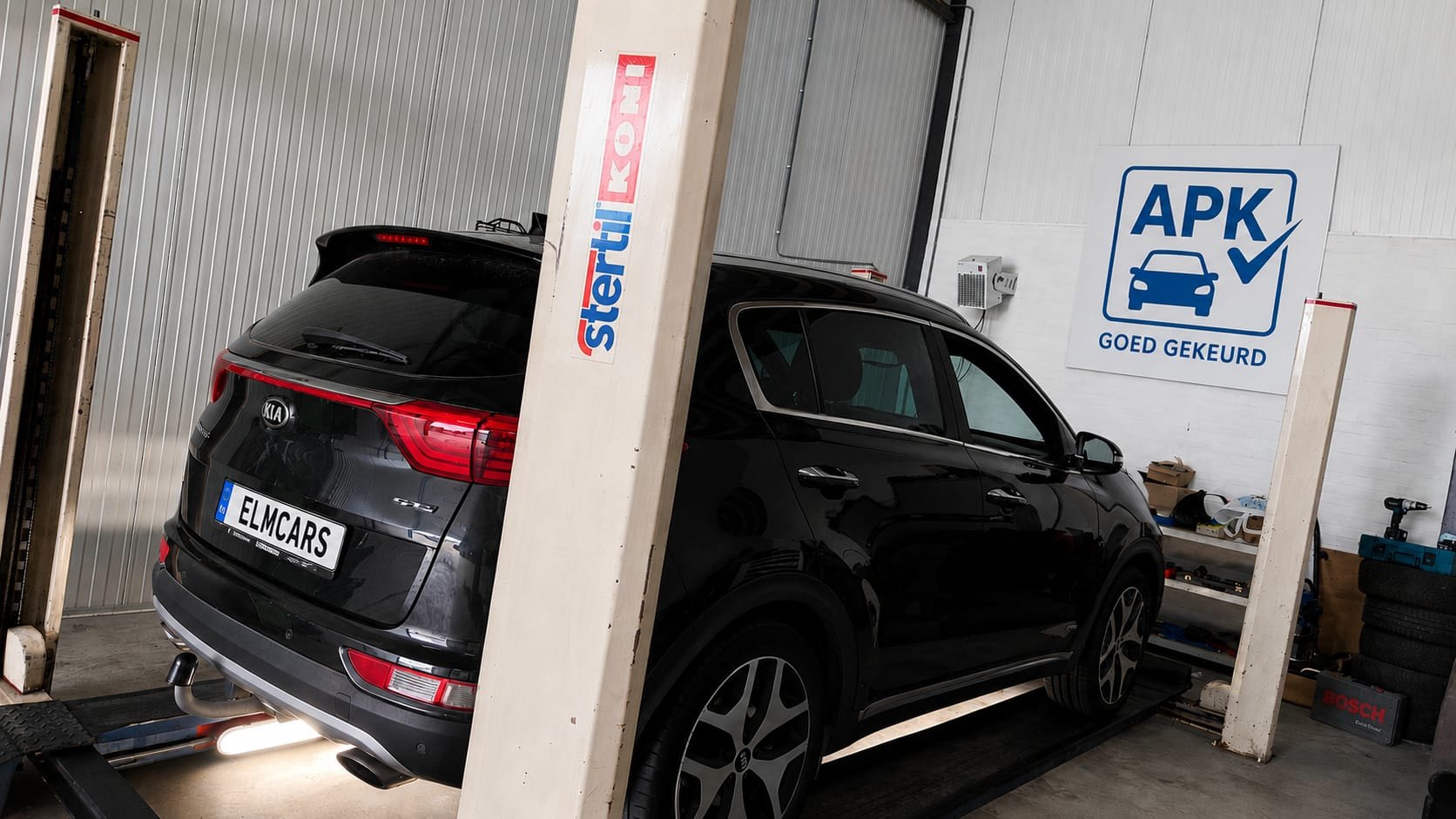 ELMCARS werkplaats met APK brug